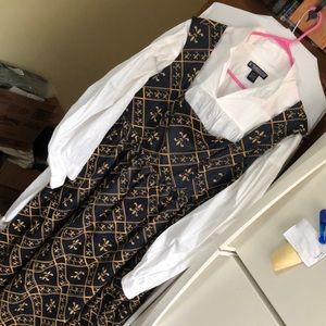 Museum Replicas Limited: Brocade fleur-de-lis, overdress size L/XL